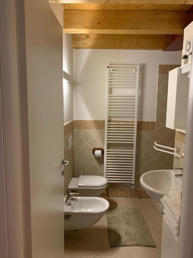 Alpin Moon Apartman Temù Kültér fotó